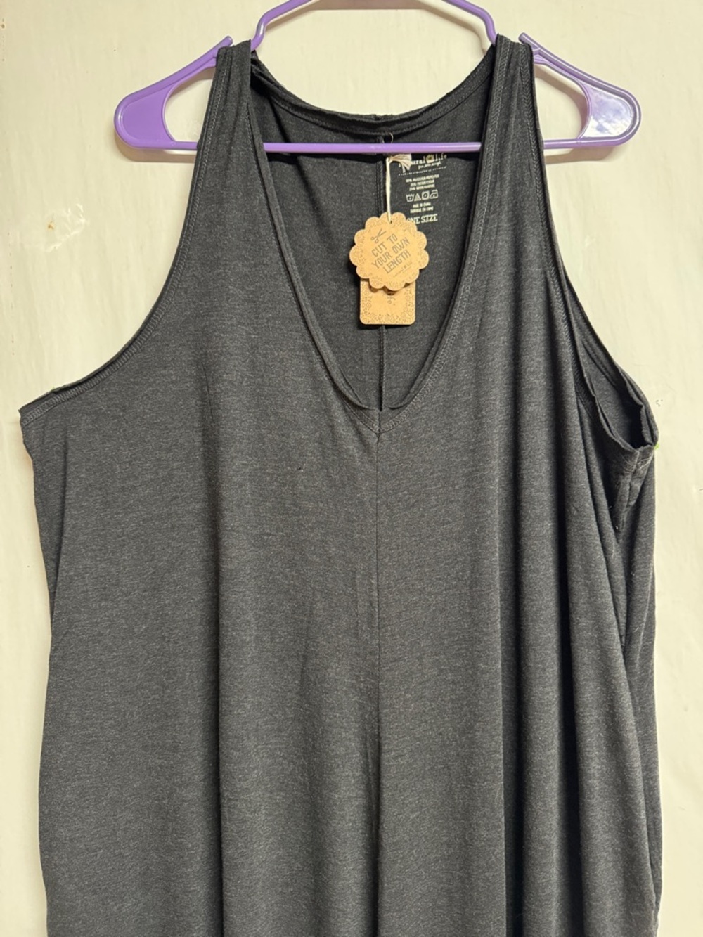 Natural Life Charcoal Gray Sleeveless V-Neck Wide-Leg One Size Jumpsuit - Picture 4 of 10